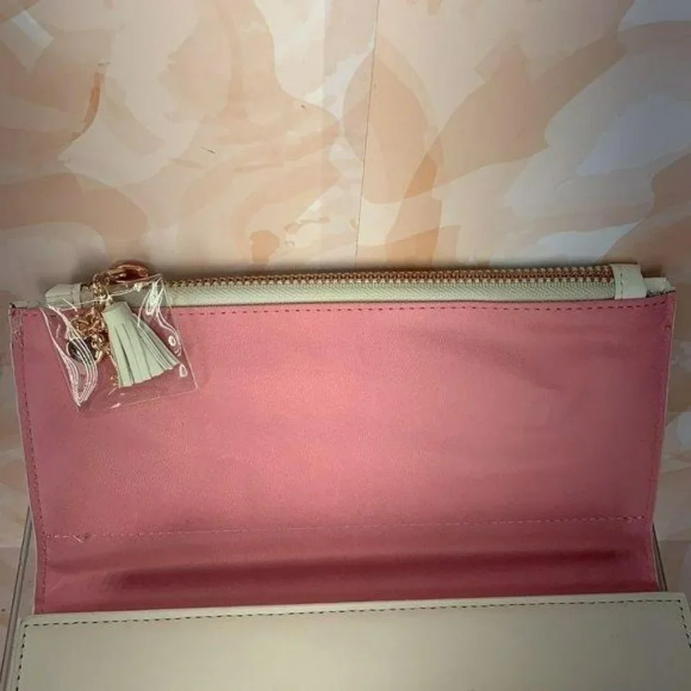 Season Of Love Off‎ White Clutch Journal 120 Pages Zippered Compartment Heart